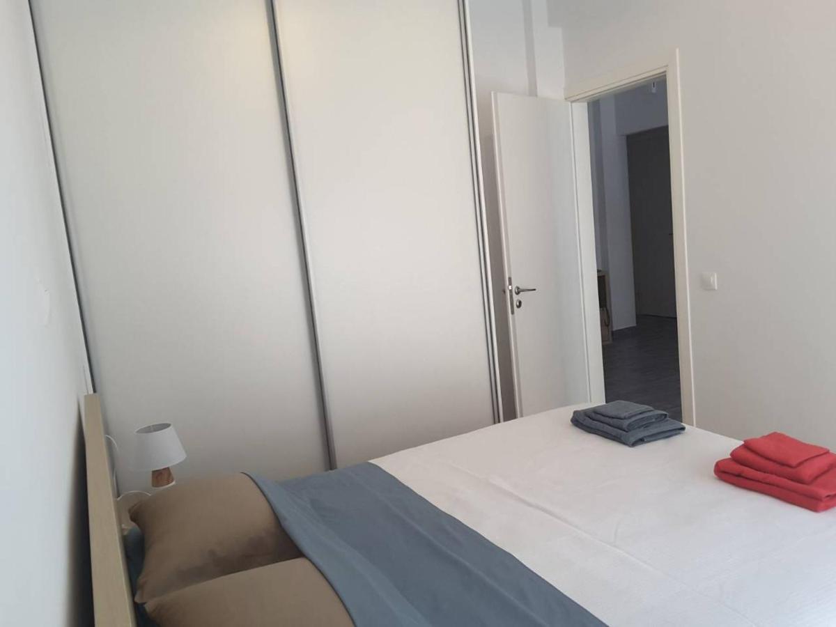 Seaview Apartment In Theheart Of Loutraki Buitenkant foto